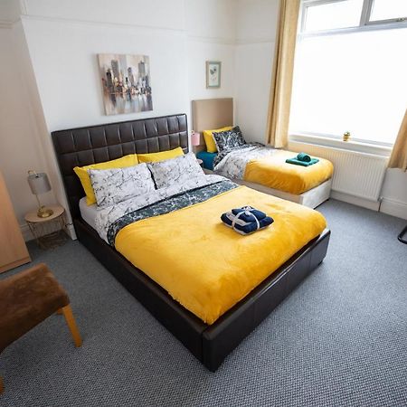Апартаменты Sterling Aparment Уолсенд Экстерьер фото
